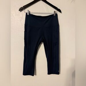 MPG Sport Step Up High Waisted Capri Leggings Dark Teal M NWT